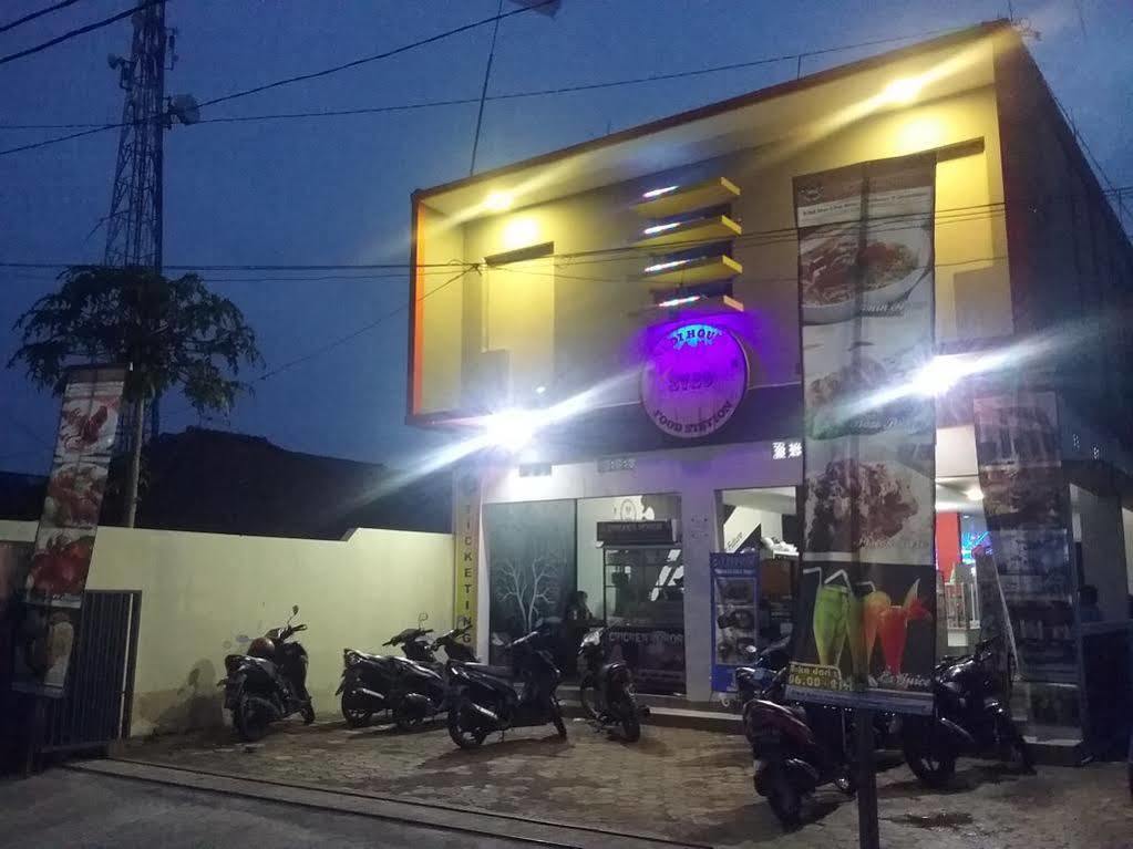 Budi House & Food Station Bandung Zewnętrze zdjęcie