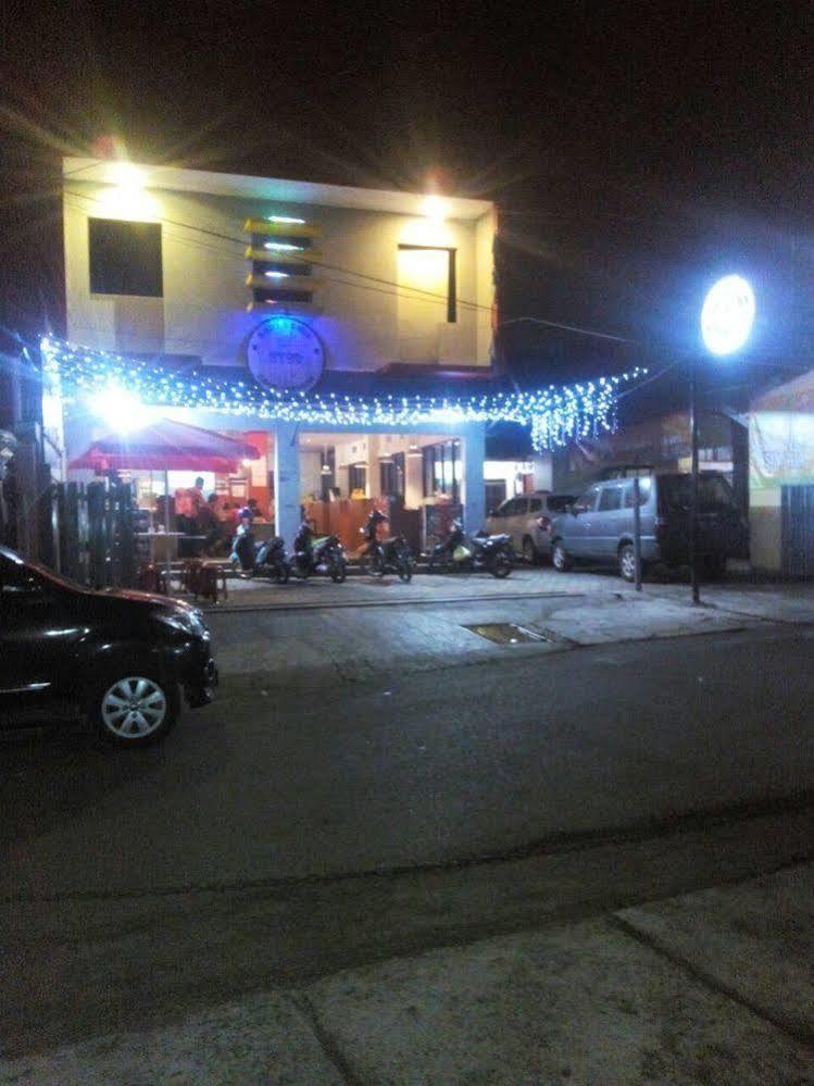 Budi House & Food Station Bandung Zewnętrze zdjęcie