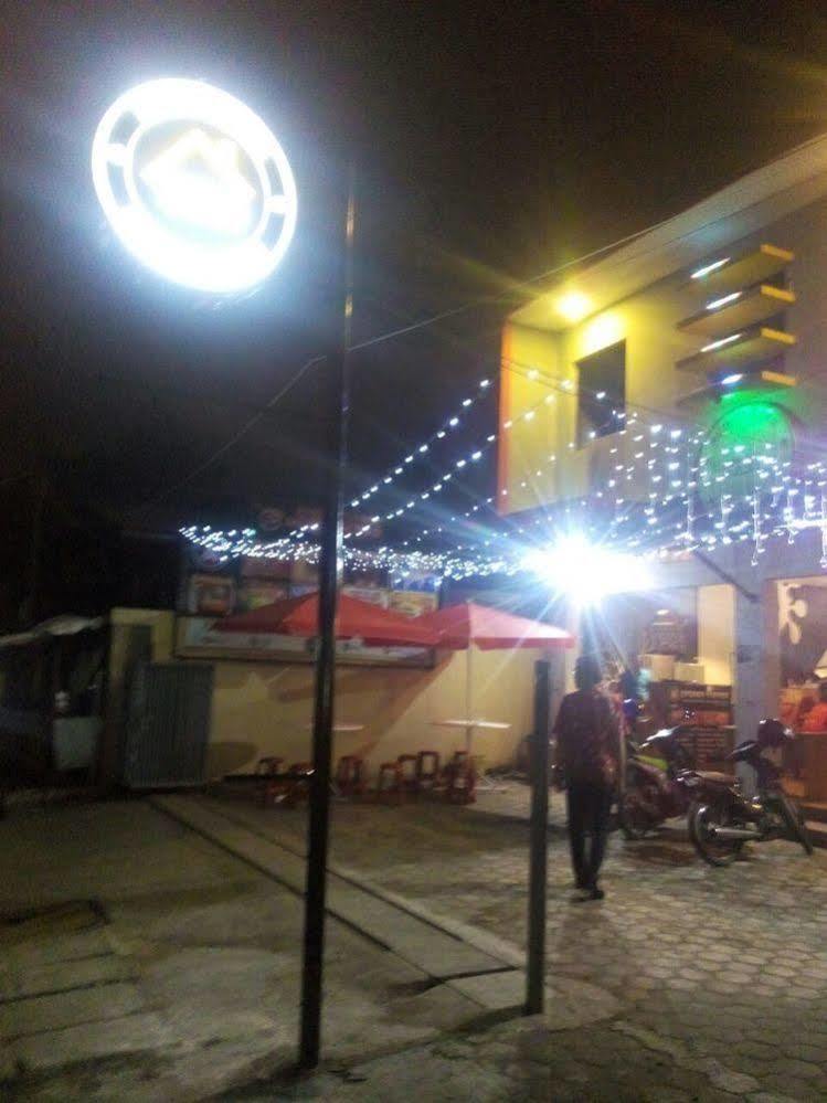 Budi House & Food Station Bandung Zewnętrze zdjęcie